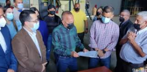 Empresas expropiadas en el kilómetro 18 de la vía Perijá, regresan a sus dueños de la mano de Manuel Rosales