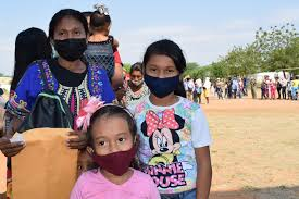 Alcaldía de San Francisco entrega partidas de nacimiento a comunidades Wayúu