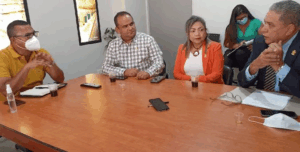 Presidente de Hidrolago asiste a la reunión pautada con legisladores del CLEZ