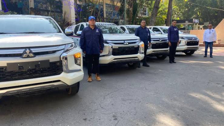 Senamecf entrega furgonetas para fortalecer servicio forense en 4 estados del país