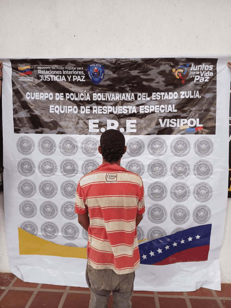 Unidad Educativa Nuestro Saman Realizó Recorrido por el Jardín de Libro