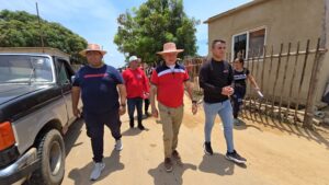 Alcalde Edgar Labarca entrega transformadores eléctricos para beneficiar a 600 familias en Mara