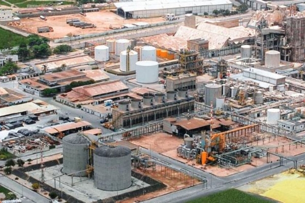 Venezuela y Colombia evalúan hoja de ruta para la venta de la petroquímica Monómeros