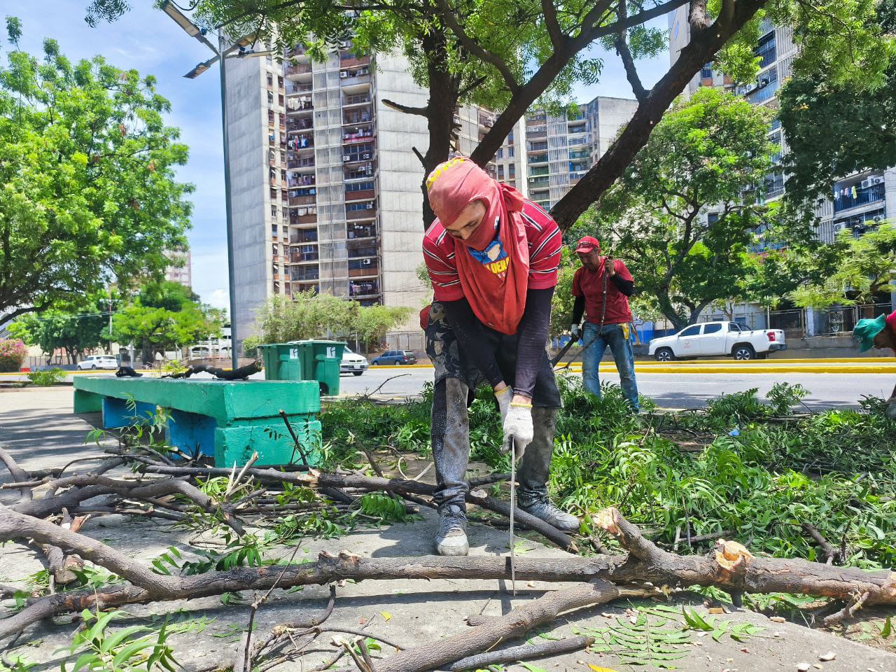 Alcaldía de Maracaibo a través de Sedepar intensifica recuperación de plazas en la ciudad