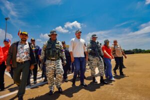 Autoridades del Zulia acompañan a fuerza patriota de la región en adiestramiento militar para la defensa de la nación