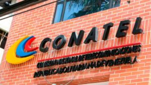 CONATEL alerta sobre riesgos de aplicaciones no oficiales e insta a extremar medidas de seguridad