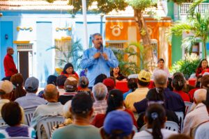 Instalan mesa de trabajo con cinco líneas para la protección de pensionados y jubilados de la Gobernación zuliana