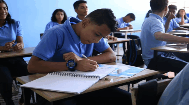 Ministerio de Educación abre debate sobre eliminación de las tareas escolares
