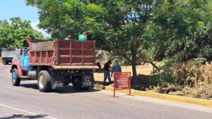 Plan Cayapa avanza en la transformación de San Francisco con trabajos simultáneos de limpieza y recuperación vial