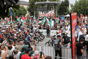 Los gritos por Gaza eclipsan la Vuelta a España y la llevan a lo alto del frente político