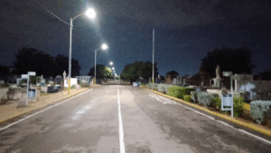 Cementerio Corazón de Jesús limpio e iluminado