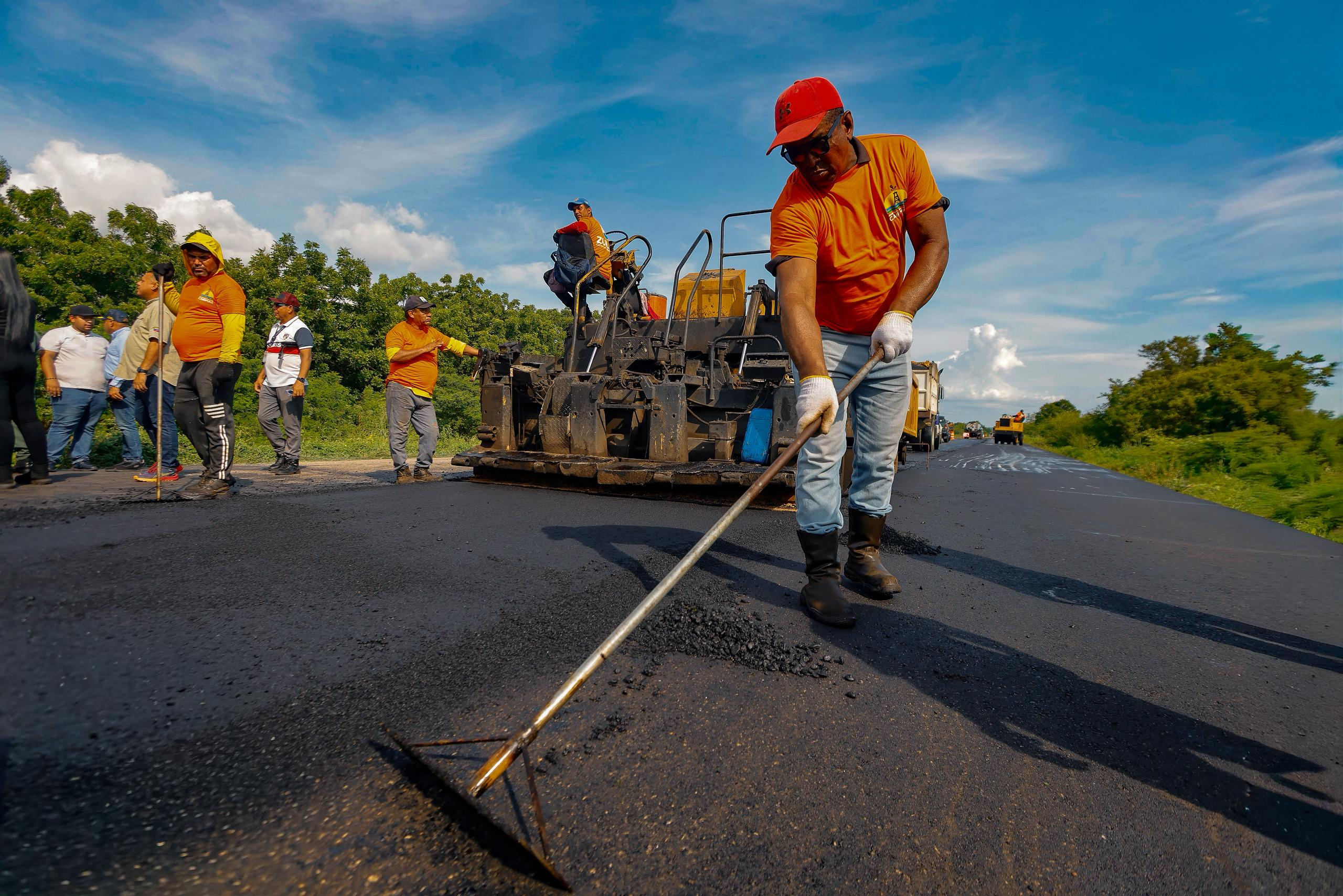 Plan de vialidad inicia recuperación de 13 km de la Lara-Zulia para beneficiar más de 300 mil habitantes