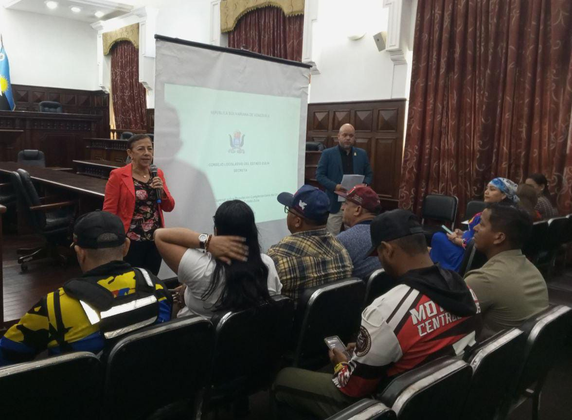 Clezulia continúa consulta del Proyecto de Ley sobre Regulación Complementaria del Uso de Motocicletas