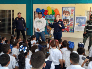 Gobernación del Zulia y Frente Preventivo dan la bienvenida al nuevo periodo escolar con un abordaje en la E.B.N. San Francisco
