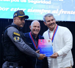Gian Carlos Di Martino: “Bomberos de Maracaibo reciben equipos con estándar latinoamericano”