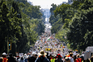 Protestas en EEUU en rechazo al despliegue de fuerzas de seguridad y redadas antimigrantes