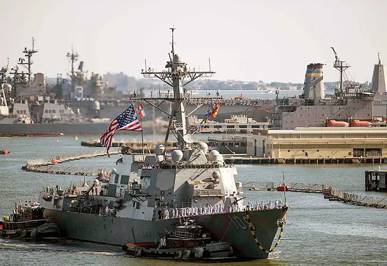 Amenaza sin precedente: Ocho buques de guerra y 1.200 misiles apuntan a Venezuela