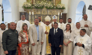 Marco Perrotta, Alcalde Bolivariano de Machiques de Perijá presente en la Misa Solemne de la Virgen del Rosario