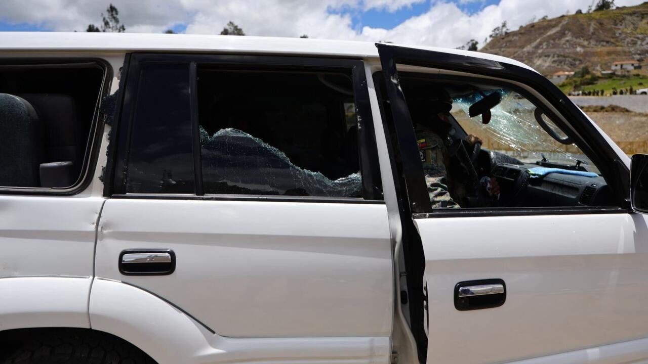 Detenidas cinco personas tras ataque a la caravana de Noboa, mientras aumentan protestas antigubernamentales