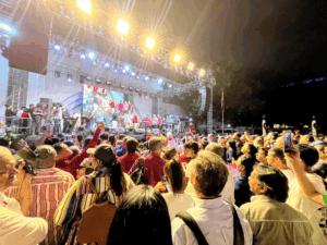 En Maracaibo inició la navidad con alegría y luces en las plazas La República e Indio Mara