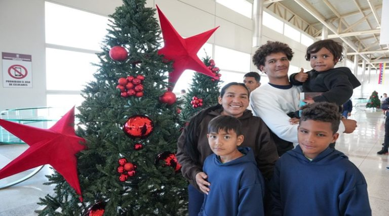 Vuelo 75 retorna a 278 connacionales desde México gracias a Gran Misión Vuelta a la Patria