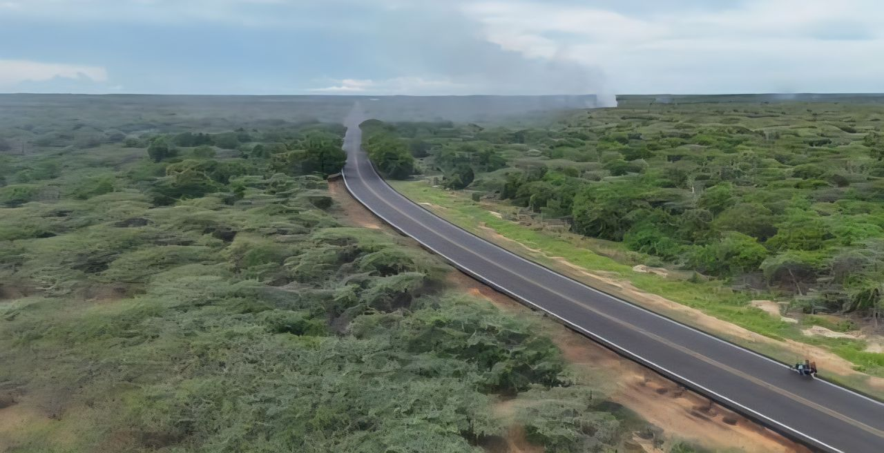 Gobernador Caldera entrega recuperados 6.2 km de vialidad del tramo Paila Negra-La Tigra