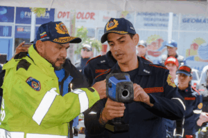 Alcalde Héctor Soto dotó de nuevos equipos a Bomberos de San Francisco y Polisur