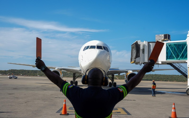 Llega vuelo proveniente de EEUU con migrantes venezolanos