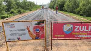 Gobernación del Zulia rehabilita 8 kilómetros de vialidad en el sector La Tigra del municipio Mara