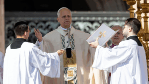 El papa canoniza a José Gregorio Hernández y Carmen Rendiles, primeros santos venezolanos