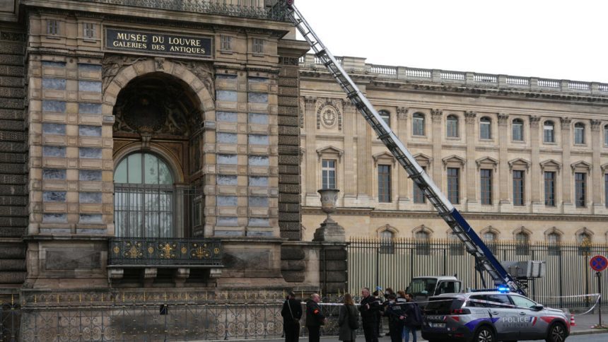 Anatomía de un golpe relámpago: cómo robaron joyas invaluables del Louvre de París en apenas siete minutos