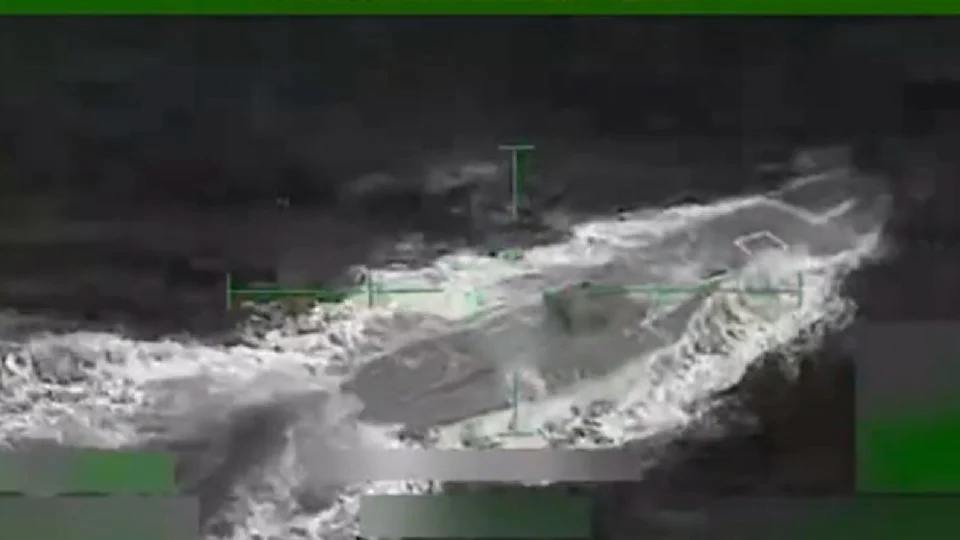 Ecuador libera a sobreviviente de ataque EE.UU. a submarino