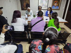 Machiques fortalece la defensa de los colombianos desplazados con encuentro institucional