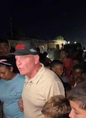 Alcalde Di Martino atendió inmediatamente reclamo de la comunidad Altos de Milagro Norte en recorrido nocturno
