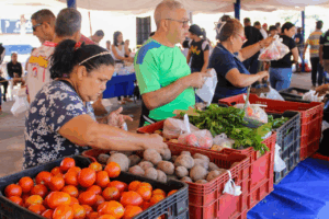 Más de 2 mil familias del oeste se beneficiaron del Mercado Popular de la Alcaldía de Maracaibo