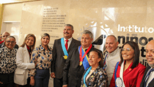 “Un legado educativo-cultural”: alcalde Di Martino en homenaje a los 50 años de Niños Cantores del Zulia