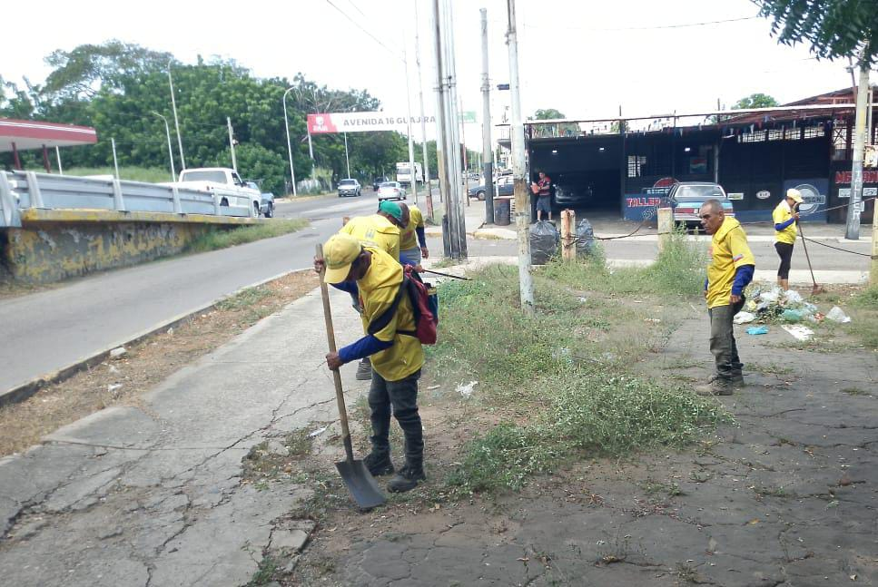 En la Avenida Guajira Alcaldía trabaja de la mano con el poder popular