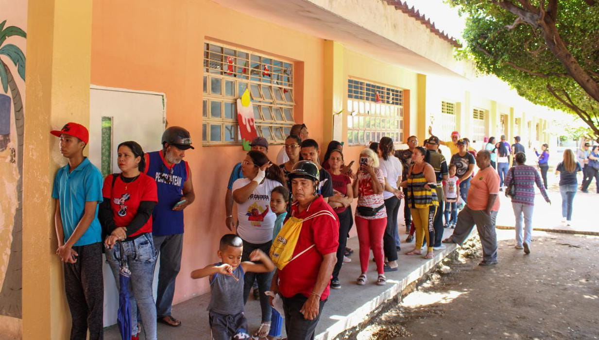 Maracaibo cerró consulta popular con civismo ejemplar