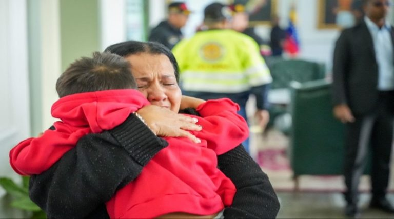 Vuelo 92 de la Gran Misión Vuelta a la Patria retorna a 175 venezolanos desde EEUU