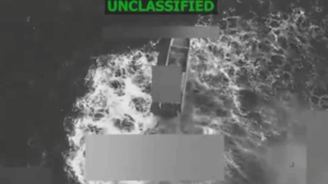 EEUU atacó dos veces la misma lancha en el Caribe para eliminar a sobrevivientes