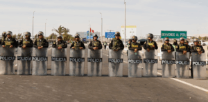 Frontera entre Chile y Perú: acuerdan patrullajes conjuntos para evitar una crisis migratoria