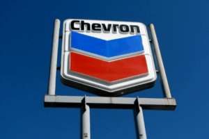 Bloomberg: Chevron envía personal a instalaciones petroleras en Venezuela pese a advertencias