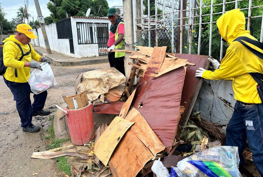 IMAU Recolecta 40 toneladas de “chatarras” en cada jornada por parroquia