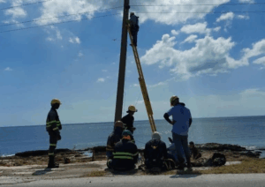 Cuba reconoce labor de venezolanos en recuperación eléctrica tras el huracán Melissa