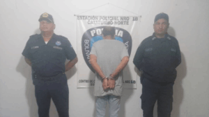 Detenido sujeto por acoso y resistencia a la autoridad