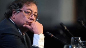 Petro ordena atacar al ELN por imponer confinamiento a civiles en zonas que controla