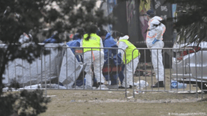 Padre e hijo mataron a 15 personas en playa de Australia