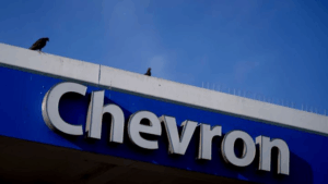 Bloomberg: Chevron reduce precio del petróleo venezolano que vende a refinerías de EEUU