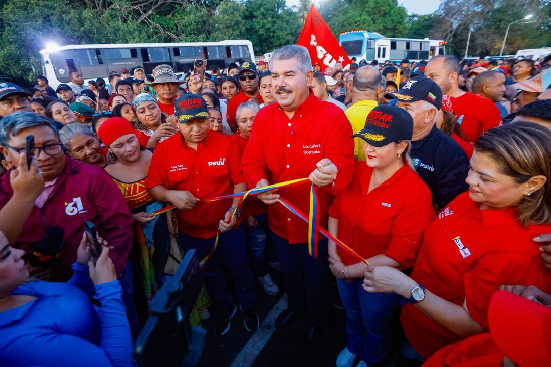 Gobernador Caldera entrega rehabilitado corredor vial Jacob del municipio Jesús Enrique Lossada