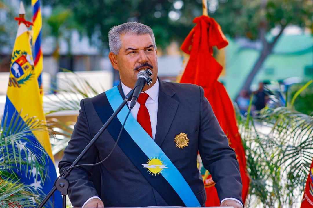 Gobernador Luis Caldera ante amenazas extranjeras